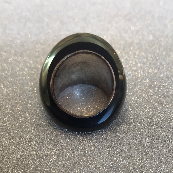 Aldo crystal ring with black base. - Picture 4 of 4